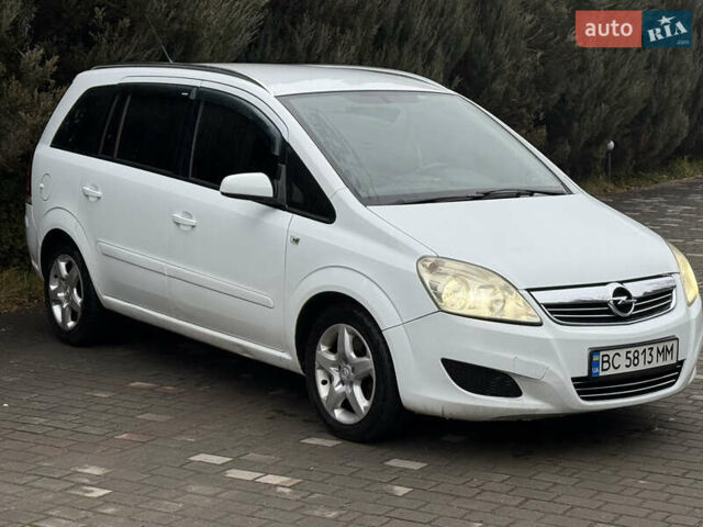 Белый Опель Зафира, объемом двигателя 1.69 л и пробегом 250 тыс. км за 4500 $, фото 5 на Automoto.ua