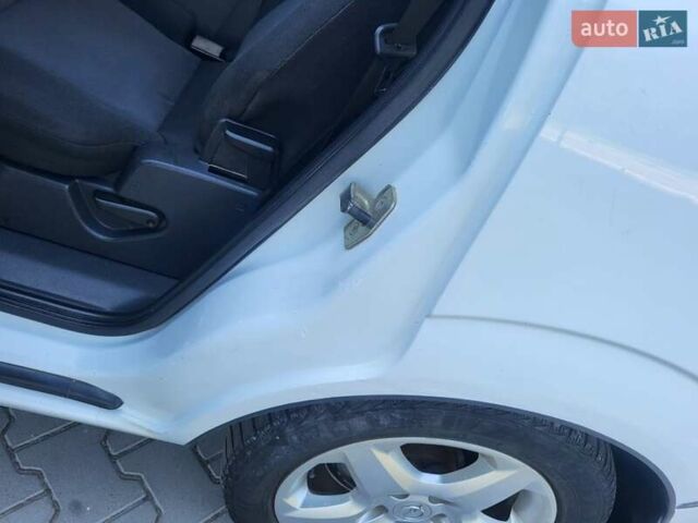 Опель Зафира 2008 в Хмельницком на Automoto.ua Белый Опель Зафира, объемом двигателя 1.8 л и пробегом 298 тыс. км за 5600 $, фото 79 на Automoto.ua