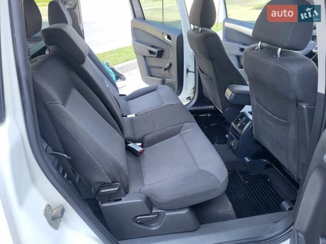 Опель Зафира 2008 в Хмельницком на Automoto.ua Белый Опель Зафира, объемом двигателя 1.8 л и пробегом 298 тыс. км за 5600 $, фото 92 на Automoto.ua