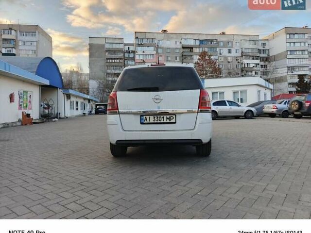 Белый Опель Зафира, объемом двигателя 1.69 л и пробегом 265 тыс. км за 6100 $, фото 5 на Automoto.ua