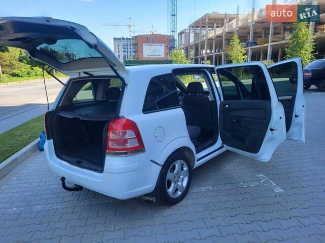 Опель Зафира 2008 в Хмельницком на Automoto.ua Белый Опель Зафира, объемом двигателя 1.8 л и пробегом 298 тыс. км за 5600 $, фото 63 на Automoto.ua