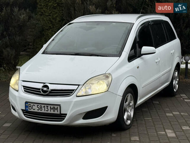 Белый Опель Зафира, объемом двигателя 1.69 л и пробегом 250 тыс. км за 4500 $, фото 3 на Automoto.ua