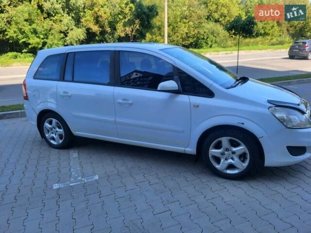 Опель Зафира 2008 в Хмельницком на Automoto.ua Белый Опель Зафира, объемом двигателя 1.8 л и пробегом 298 тыс. км за 5600 $, фото 45 на Automoto.ua