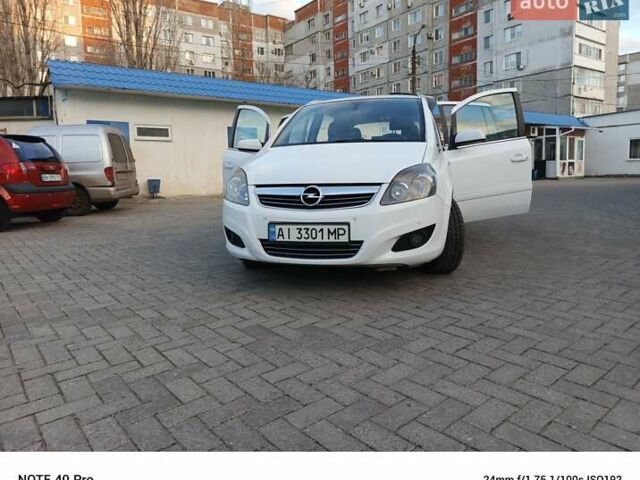 Белый Опель Зафира, объемом двигателя 1.69 л и пробегом 265 тыс. км за 6100 $, фото 24 на Automoto.ua