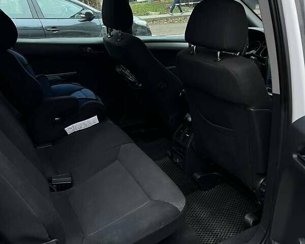 Белый Опель Зафира, объемом двигателя 1.7 л и пробегом 270 тыс. км за 5800 $, фото 9 на Automoto.ua