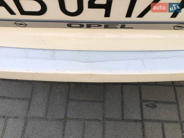 Білий Опель Зафіра, об'ємом двигуна 1.6 л та пробігом 202 тис. км за 6800 $, фото 7 на Automoto.ua