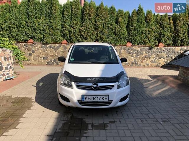 Білий Опель Зафіра, об'ємом двигуна 1.6 л та пробігом 202 тис. км за 6800 $, фото 1 на Automoto.ua