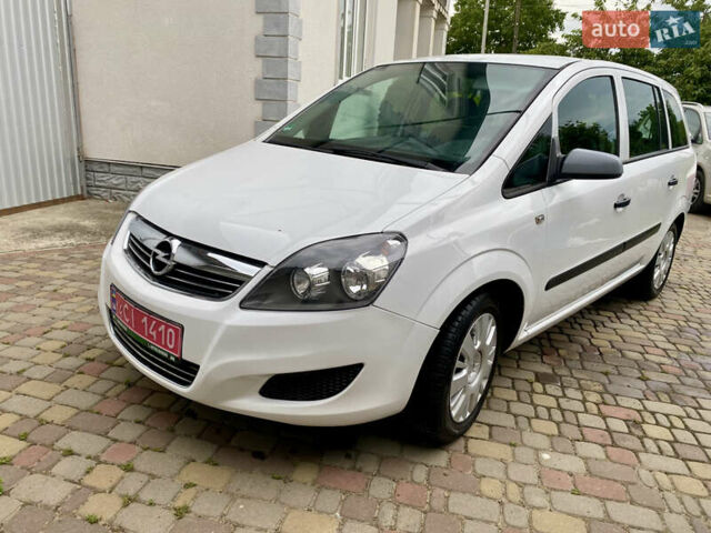 Белый Опель Зафира, объемом двигателя 1.6 л и пробегом 257 тыс. км за 6200 $, фото 1 на Automoto.ua