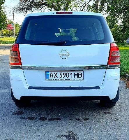 Білий Опель Зафіра, об'ємом двигуна 1.7 л та пробігом 239 тис. км за 6200 $, фото 3 на Automoto.ua