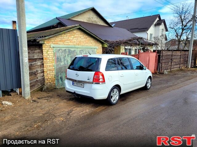 Белый Опель Зафира, объемом двигателя 1.7 л и пробегом 270 тыс. км за 6530 $, фото 5 на Automoto.ua