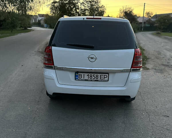 Білий Опель Зафіра, об'ємом двигуна 1.6 л та пробігом 193 тис. км за 5800 $, фото 6 на Automoto.ua