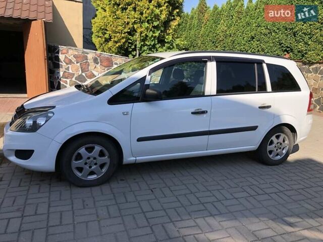 Білий Опель Зафіра, об'ємом двигуна 1.6 л та пробігом 202 тис. км за 6800 $, фото 2 на Automoto.ua