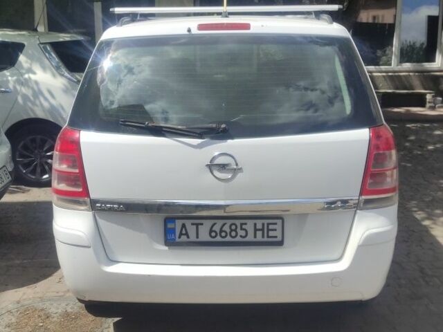 Білий Опель Зафіра, об'ємом двигуна 1.6 л та пробігом 360 тис. км за 4500 $, фото 2 на Automoto.ua