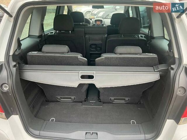 Білий Опель Зафіра, об'ємом двигуна 1.7 л та пробігом 313 тис. км за 6799 $, фото 13 на Automoto.ua