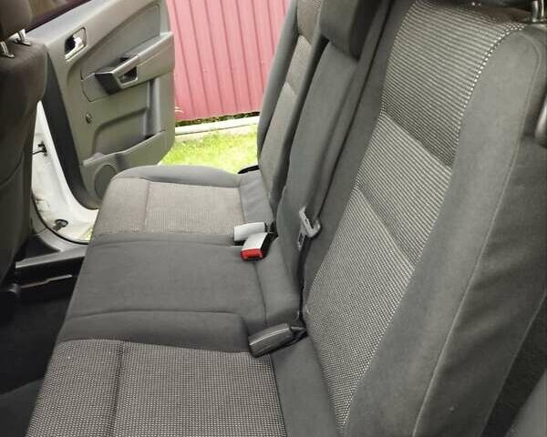 Опель Зафира 2010 в Луцке на Automoto.ua Белый Опель Зафира, объемом двигателя 1.91 л и пробегом 268 тыс. км за 5800 $, фото 15 на Automoto.ua