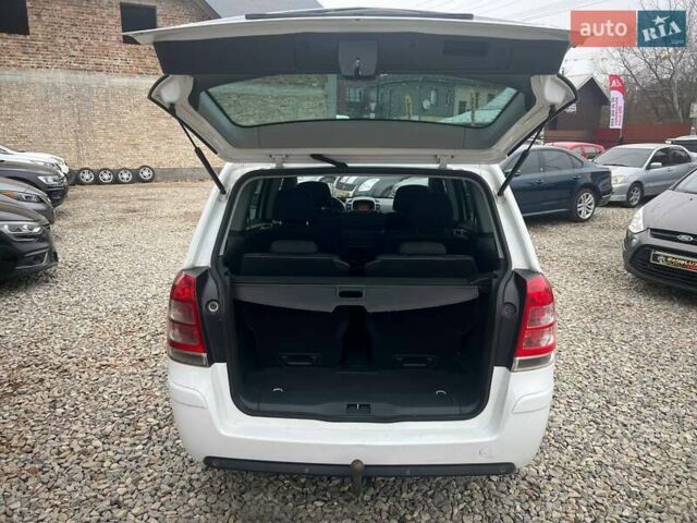 Білий Опель Зафіра, об'ємом двигуна 1.7 л та пробігом 313 тис. км за 6799 $, фото 12 на Automoto.ua