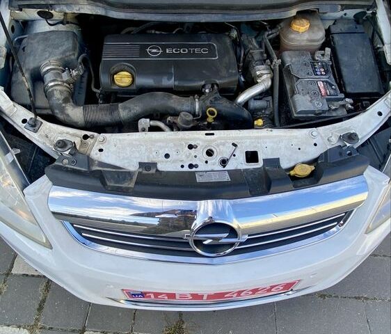 Белый Опель Зафира, объемом двигателя 1.7 л и пробегом 225 тыс. км за 7000 $, фото 16 на Automoto.ua