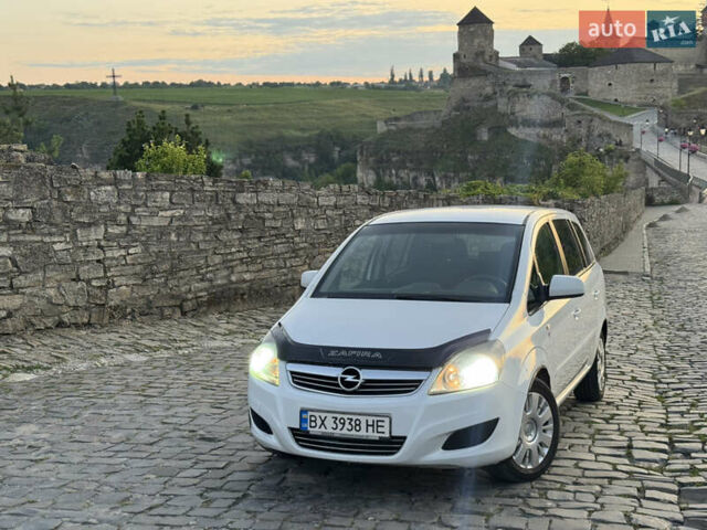 Белый Опель Зафира, объемом двигателя 1.7 л и пробегом 264 тыс. км за 5950 $, фото 37 на Automoto.ua