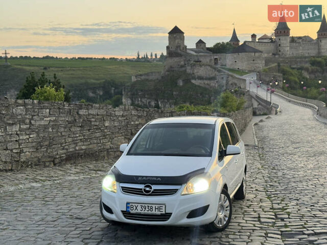 Белый Опель Зафира, объемом двигателя 1.7 л и пробегом 264 тыс. км за 5950 $, фото 40 на Automoto.ua