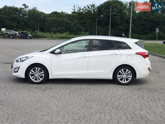 Белый Опель Зафира, объемом двигателя 1.8 л и пробегом 240 тыс. км за 7800 $, фото 3 на Automoto.ua