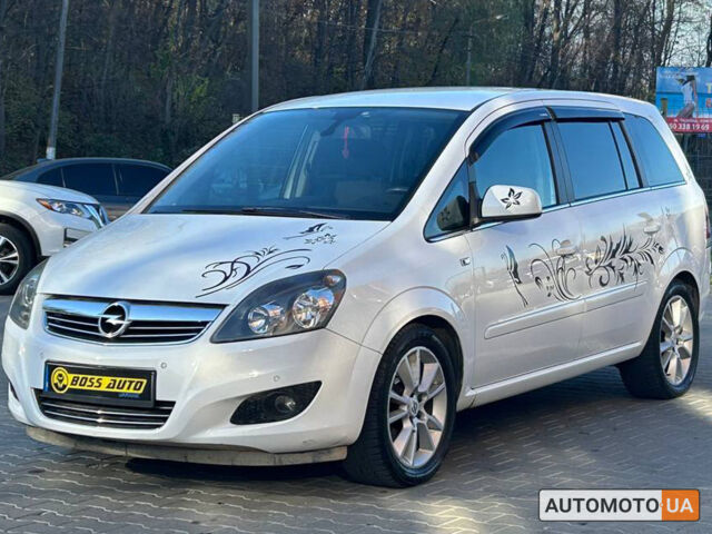 Белый Опель Зафира, объемом двигателя 1.7 л и пробегом 233 тыс. км за 7800 $, фото 2 на Automoto.ua