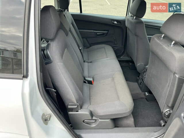 Білий Опель Зафіра, об'ємом двигуна 1.6 л та пробігом 244 тис. км за 6850 $, фото 37 на Automoto.ua