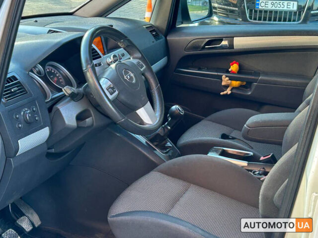 Белый Опель Зафира, объемом двигателя 1.7 л и пробегом 233 тыс. км за 7800 $, фото 7 на Automoto.ua