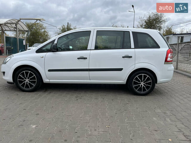 Білий Опель Зафіра, об'ємом двигуна 1.6 л та пробігом 244 тис. км за 6850 $, фото 3 на Automoto.ua