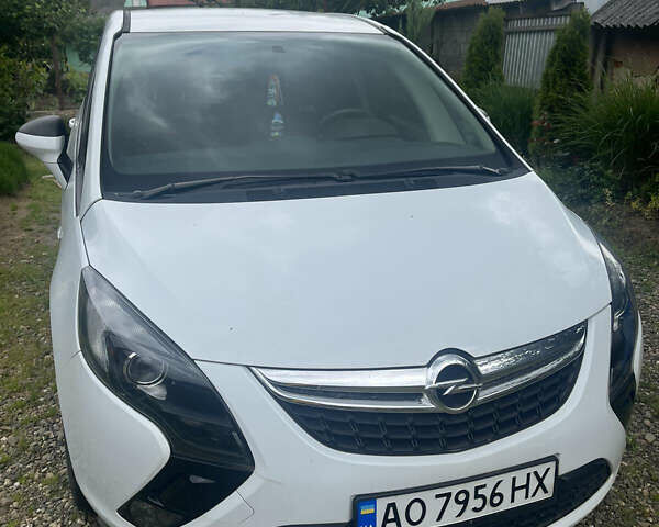 Білий Опель Зафіра, об'ємом двигуна 1.36 л та пробігом 63 тис. км за 6300 $, фото 9 на Automoto.ua