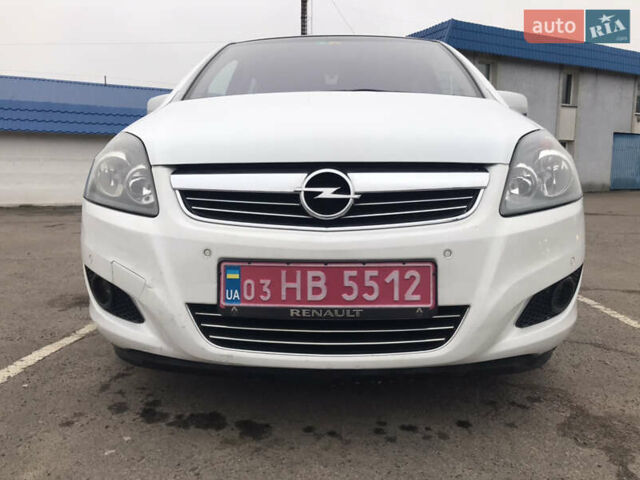 Белый Опель Зафира, объемом двигателя 1.8 л и пробегом 240 тыс. км за 7800 $, фото 2 на Automoto.ua