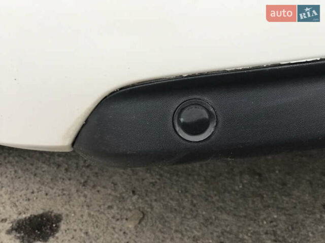 Белый Опель Зафира, объемом двигателя 1.8 л и пробегом 240 тыс. км за 7800 $, фото 23 на Automoto.ua