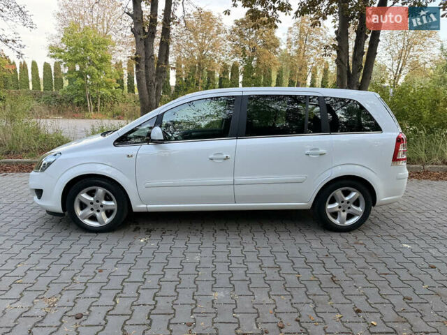 Белый Опель Зафира, объемом двигателя 1.8 л и пробегом 218 тыс. км за 6900 $, фото 6 на Automoto.ua