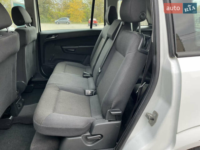 Білий Опель Зафіра, об'ємом двигуна 1.6 л та пробігом 244 тис. км за 6850 $, фото 27 на Automoto.ua