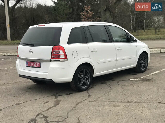 Белый Опель Зафира, объемом двигателя 1.8 л и пробегом 240 тыс. км за 7800 $, фото 14 на Automoto.ua