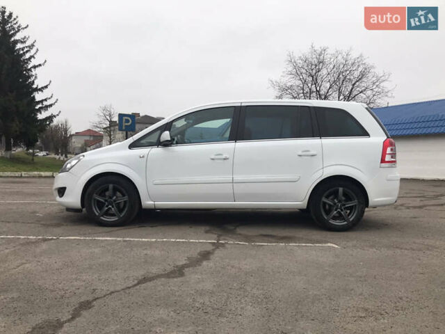 Белый Опель Зафира, объемом двигателя 1.8 л и пробегом 240 тыс. км за 7800 $, фото 6 на Automoto.ua