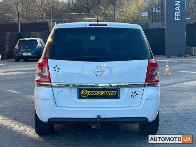 Белый Опель Зафира, объемом двигателя 1.7 л и пробегом 233 тыс. км за 7800 $, фото 4 на Automoto.ua