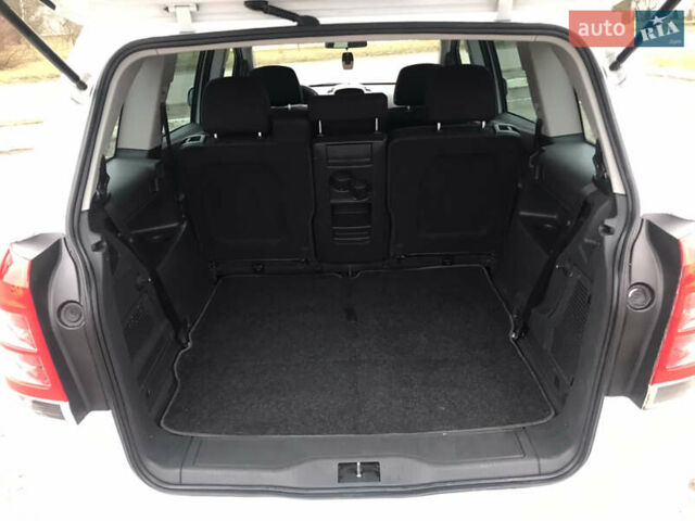 Белый Опель Зафира, объемом двигателя 1.8 л и пробегом 240 тыс. км за 7800 $, фото 45 на Automoto.ua