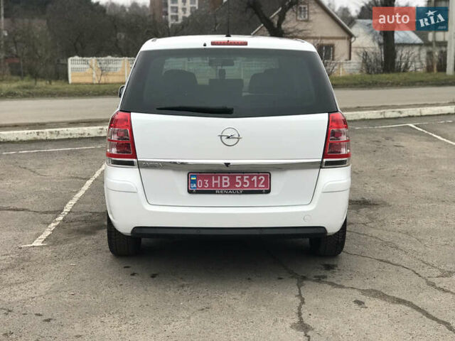 Белый Опель Зафира, объемом двигателя 1.8 л и пробегом 240 тыс. км за 7800 $, фото 13 на Automoto.ua