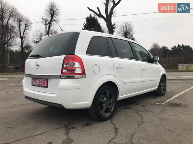 Белый Опель Зафира, объемом двигателя 1.8 л и пробегом 240 тыс. км за 7800 $, фото 9 на Automoto.ua