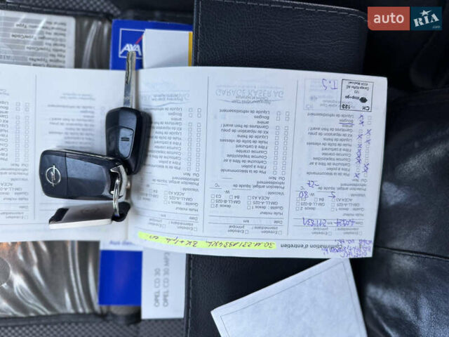 Белый Опель Зафира, объемом двигателя 1.8 л и пробегом 218 тыс. км за 6900 $, фото 13 на Automoto.ua