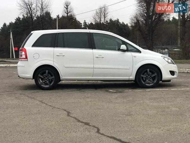 Белый Опель Зафира, объемом двигателя 1.8 л и пробегом 240 тыс. км за 7800 $, фото 15 на Automoto.ua