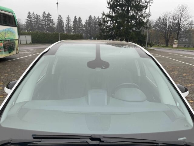 Белый Опель Зафира, объемом двигателя 2 л и пробегом 187 тыс. км за 8975 $, фото 22 на Automoto.ua