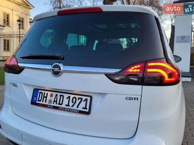 Білий Опель Зафіра, об'ємом двигуна 2 л та пробігом 288 тис. км за 6800 $, фото 4 на Automoto.ua
