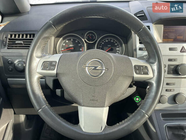 Білий Опель Зафіра, об'ємом двигуна 1.8 л та пробігом 238 тис. км за 6700 $, фото 21 на Automoto.ua