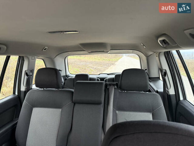 Белый Опель Зафира, объемом двигателя 1.6 л и пробегом 173 тыс. км за 7999 $, фото 20 на Automoto.ua