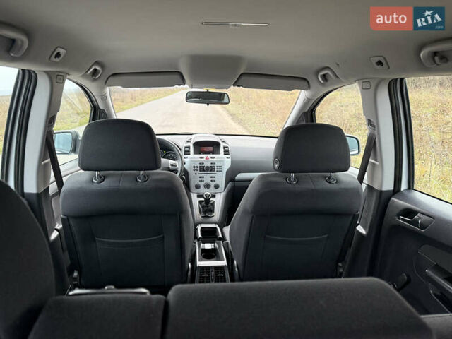 Белый Опель Зафира, объемом двигателя 1.6 л и пробегом 173 тыс. км за 7999 $, фото 32 на Automoto.ua