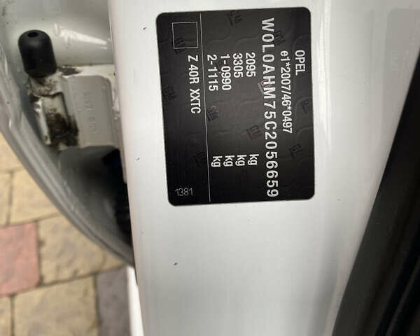 Белый Опель Зафира, объемом двигателя 1.8 л и пробегом 164 тыс. км за 7890 $, фото 13 на Automoto.ua