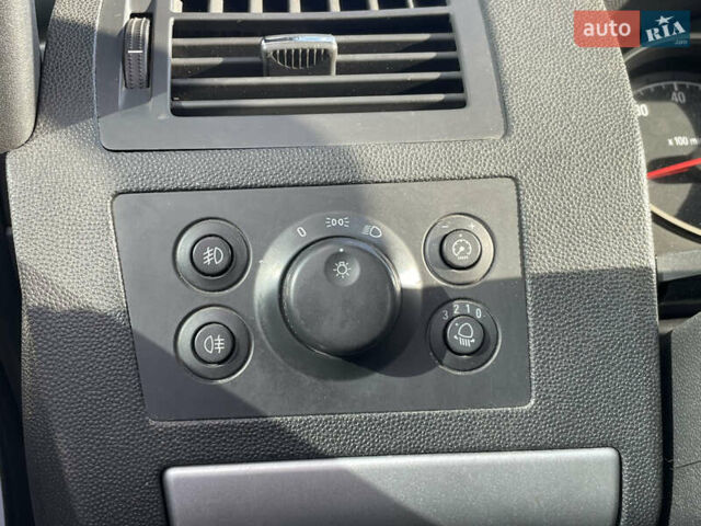 Білий Опель Зафіра, об'ємом двигуна 1.8 л та пробігом 238 тис. км за 6700 $, фото 25 на Automoto.ua