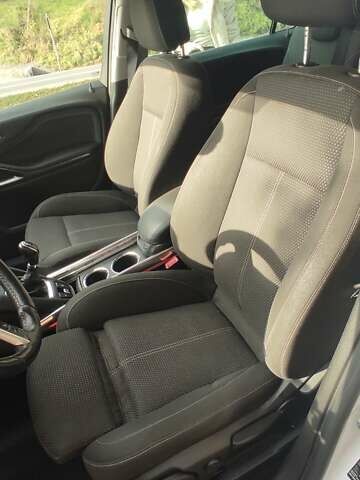 Белый Опель Зафира, объемом двигателя 2 л и пробегом 281 тыс. км за 9800 $, фото 14 на Automoto.ua