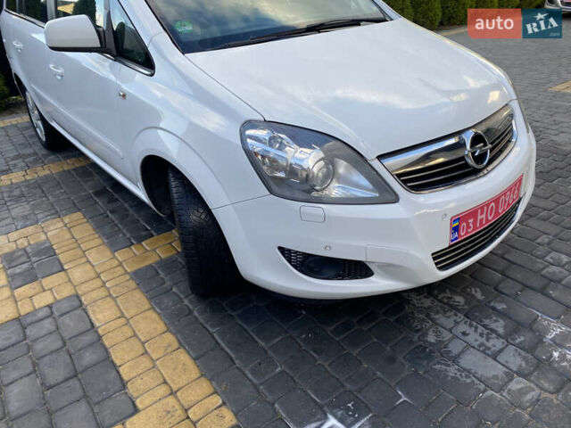Белый Опель Зафира, объемом двигателя 1.8 л и пробегом 212 тыс. км за 7500 $, фото 12 на Automoto.ua